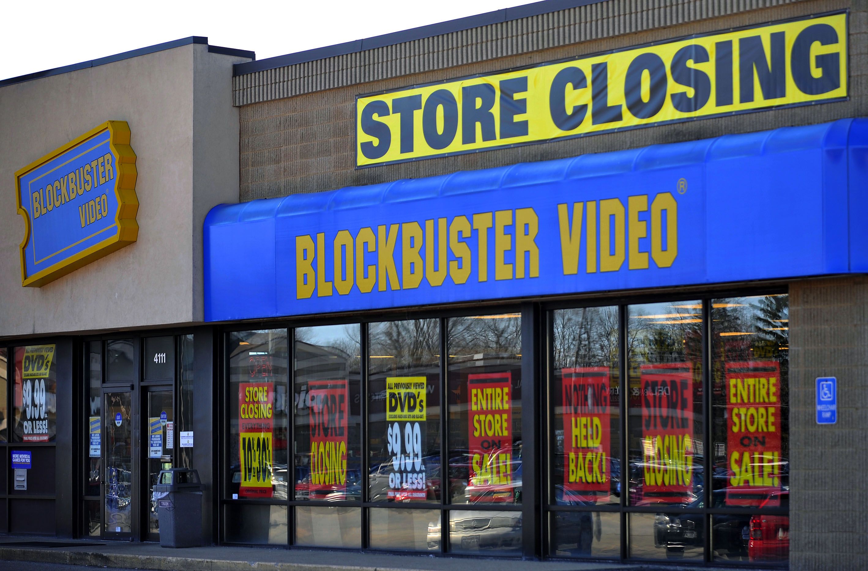 inside-faye-s-one-of-san-francisco-s-last-video-rental-stores