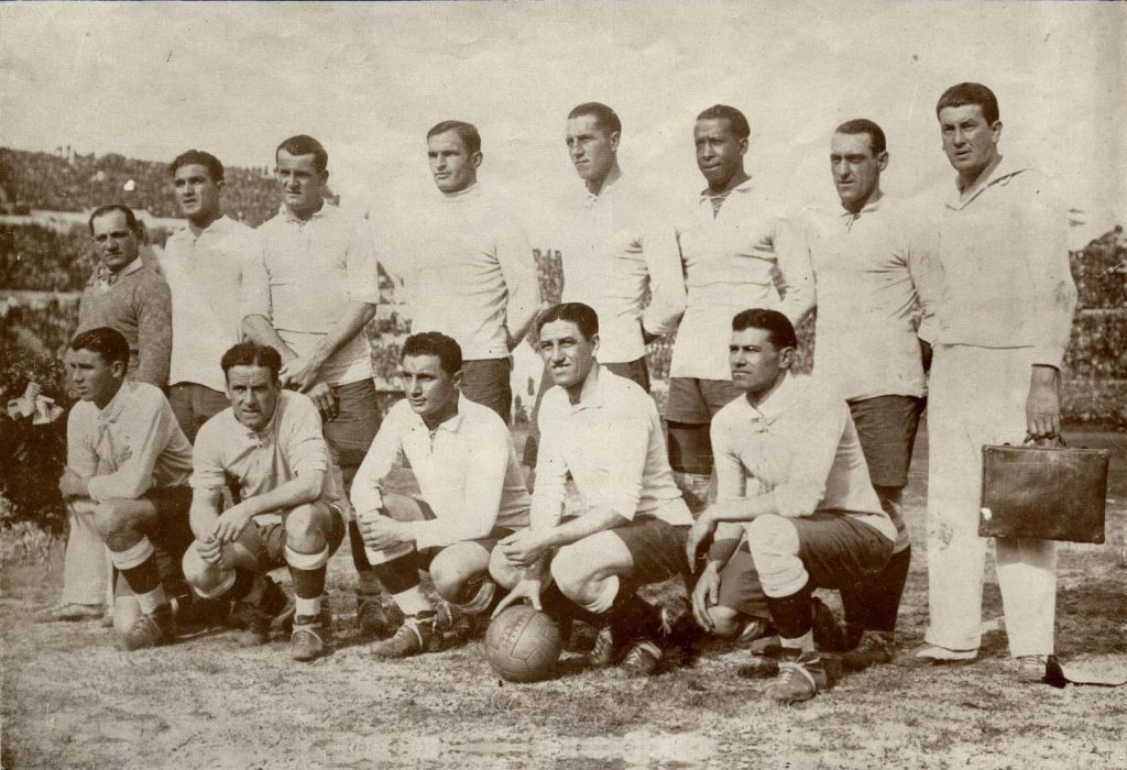 1930 Uruguay Team Photo: fifaworldcups