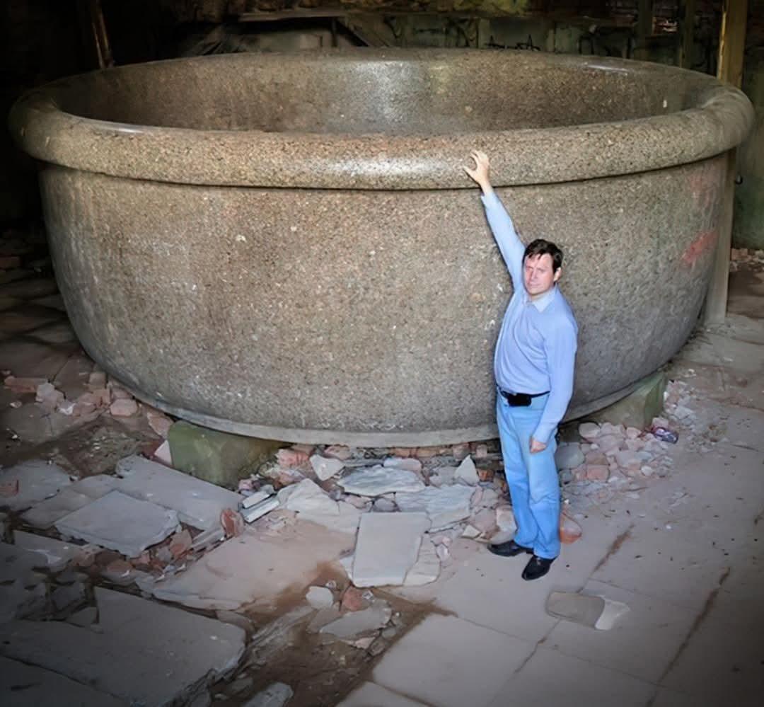 Alexander I’s Giant Granite Bathtub in Tsarskoye Selo