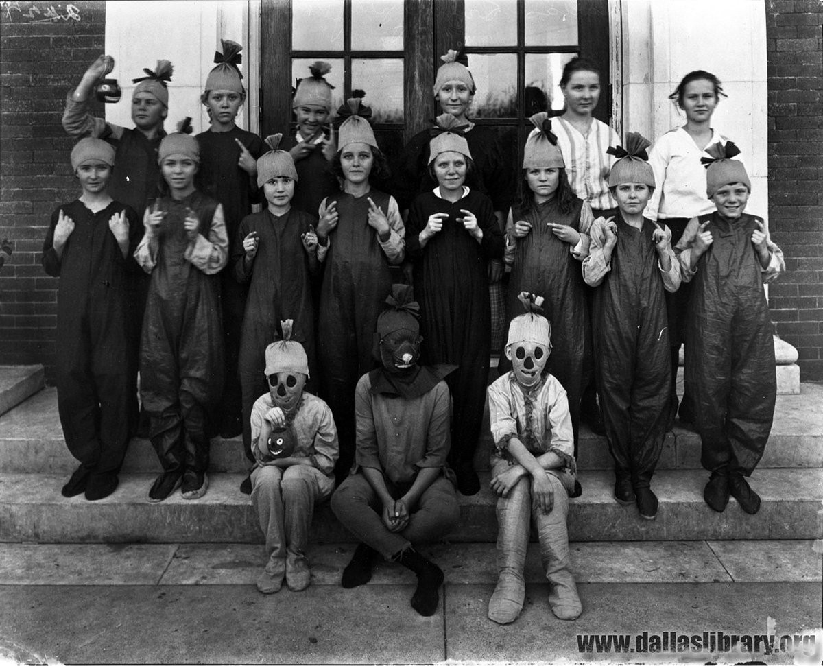 Halloween 1925: 5 Things You’d Notice Right Away