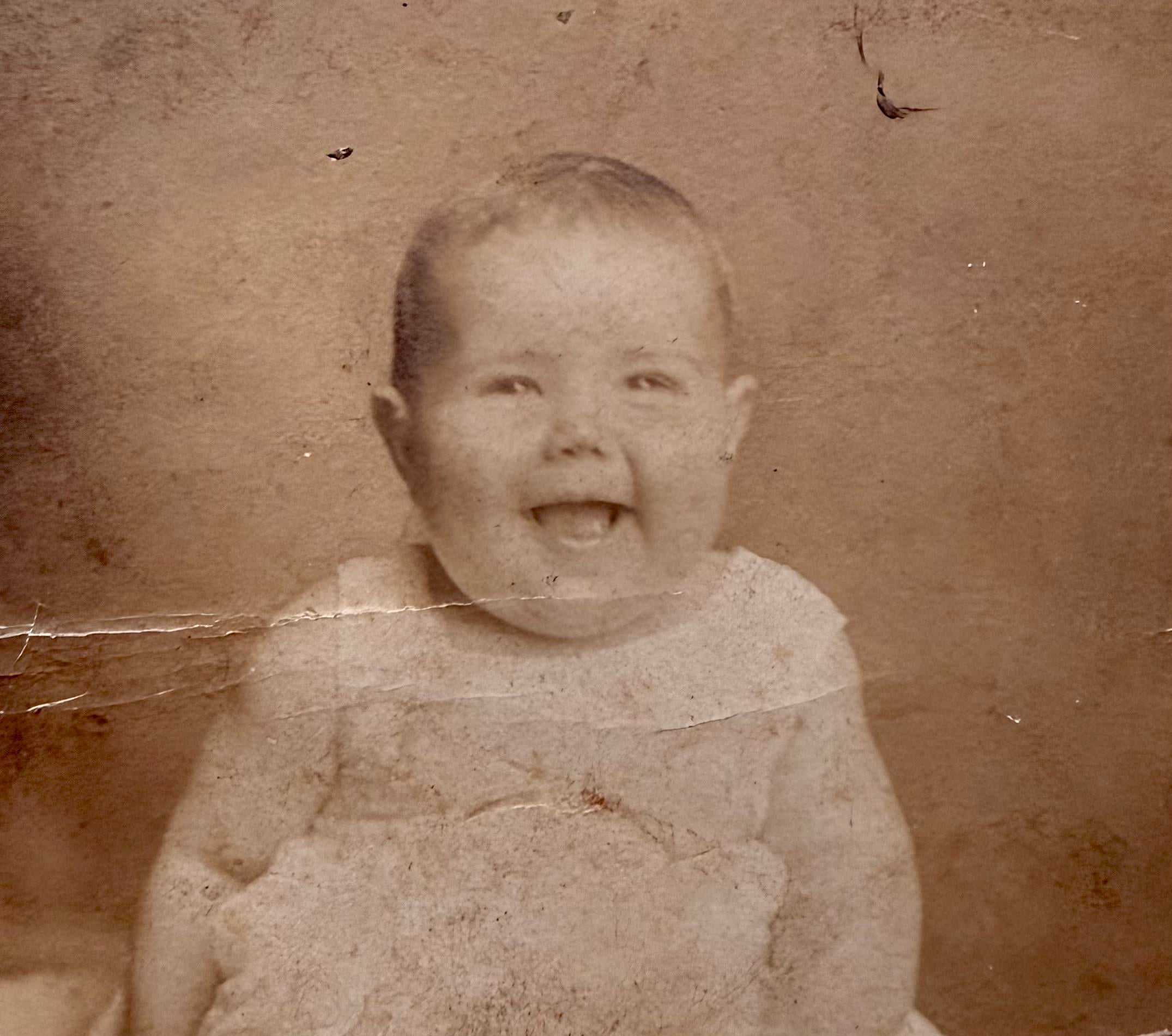 From Dirt Poor to Glam: 1930s Kentucky vs Instagram Beauty