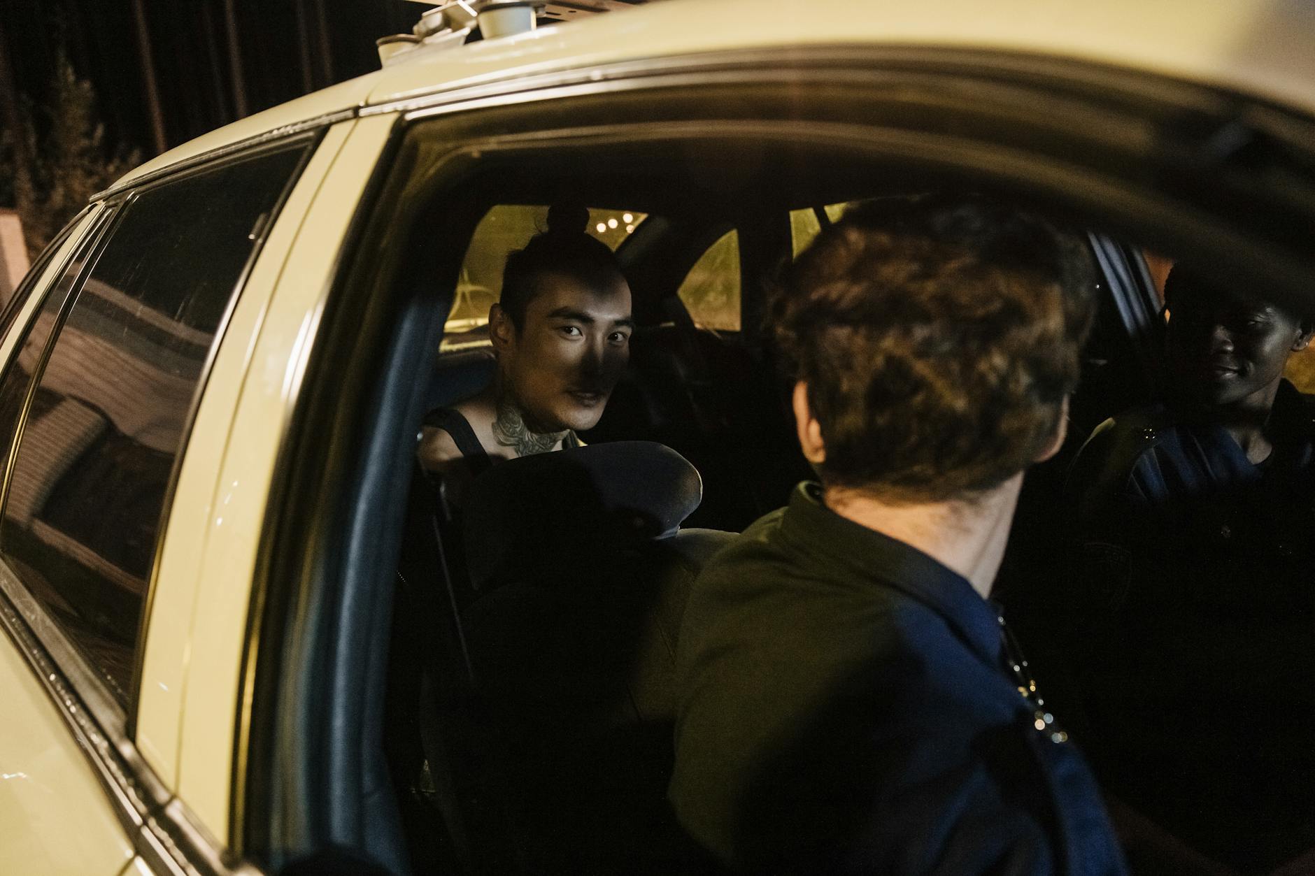 Stalin’s Dacha Dinners vs Normal Dictator Courts