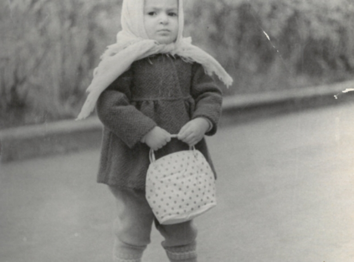 5 Things a 1965 Kindergarten Photo Really Shows