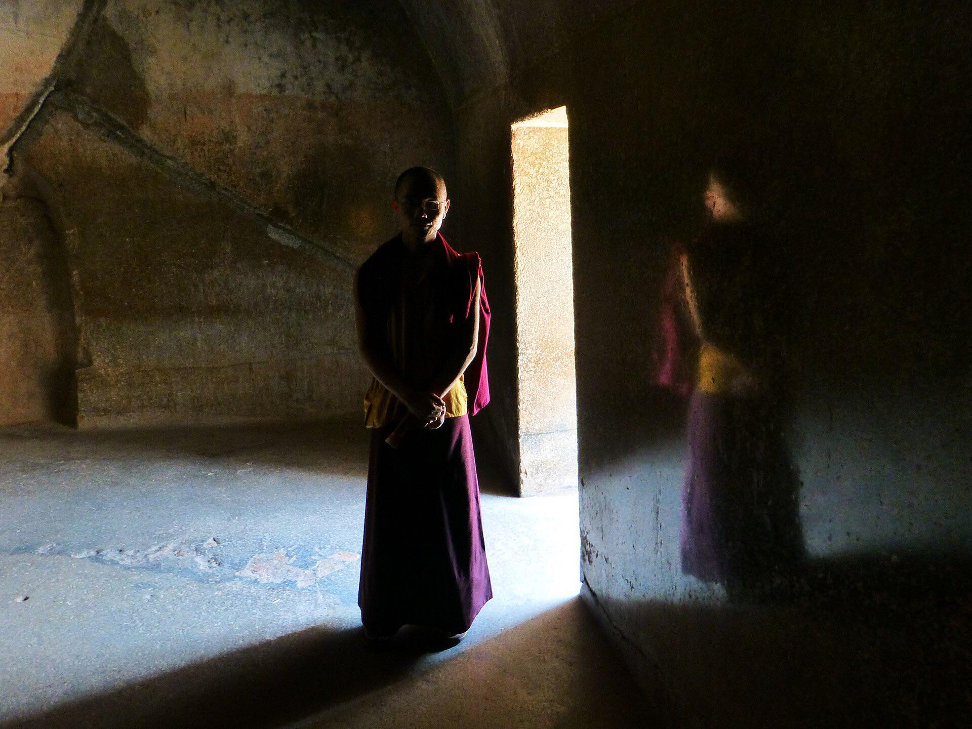 Barabar Caves vs Egyptian Stonework: How They Compare