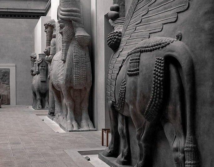 Mesopotamia vs Egypt: Why River Civilizations Look Alike